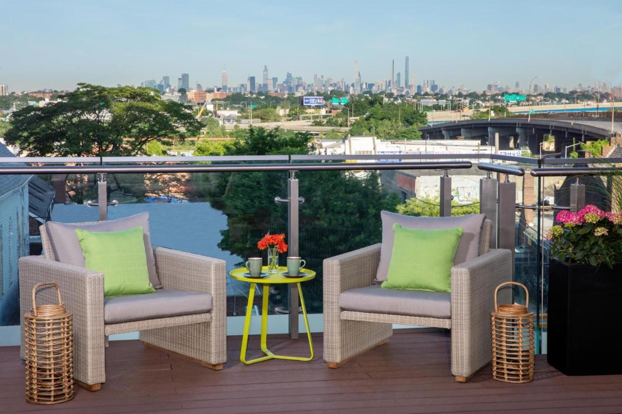 Hotel Indigo Flushing - Laguardia New York Bagian luar foto