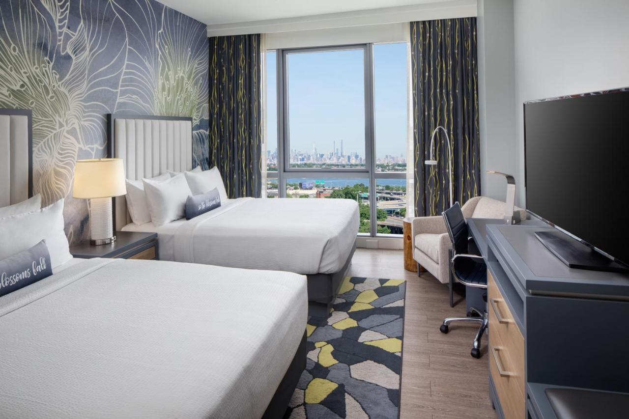 Hotel Indigo Flushing - Laguardia New York Bagian luar foto